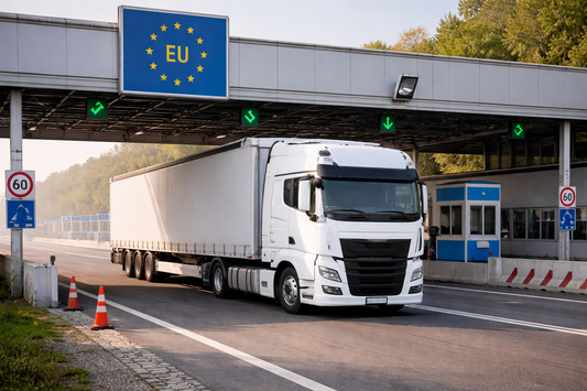 LKW an europäischem Grenzübergang – Symbolbild EU-Lizenz grenzüberschreitender Güterverkehr